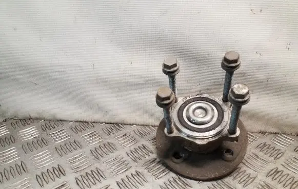 Mini One - Cooper Coupe R56 Rear wheel hub