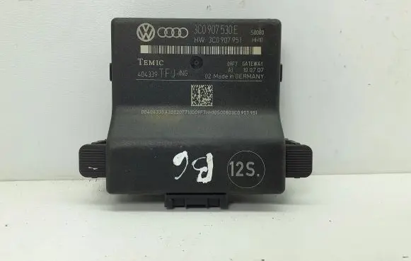Volkswagen PASSAT B6 Gateway control module 3C0907530E 3C0907951