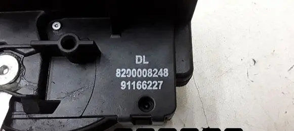 Nissan Primastar Front door lock 8200008248