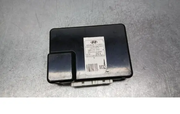Hyundai Matrix Comfort/convenience module 9540017201