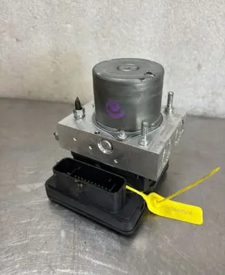 Renault Arkana Master brake cylinder