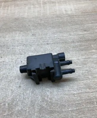 Renault Laguna I Vacuum valve N2342