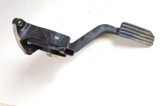 Land Rover Discovery Sport Accelerator throttle pedal FK729F836BB