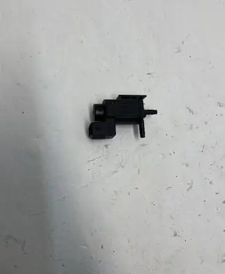 BMW 5 F10 F11 Turbo solenoid valve 7810831 70231800