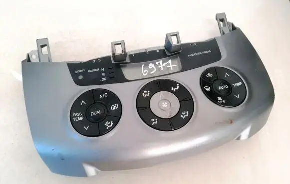 Toyota RAV 4 (XA30) Climate control unit 5590042280 55900-42280
