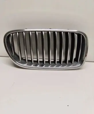 BMW 5 F10 F11 Front bumper upper radiator grill 7261356 18801310 7200728