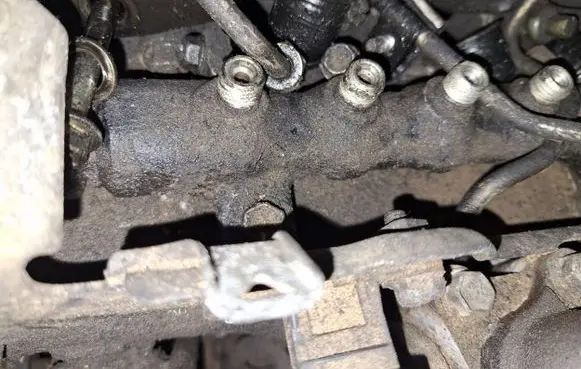 Toyota Corolla Verso AR10 Fuel main line pipe
