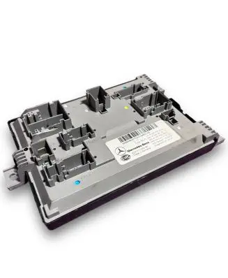 Mercedes-Benz C W205 Central body control module S1747 A2059006047