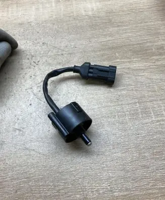 KIA Sorento Fuel pressure sensor 
