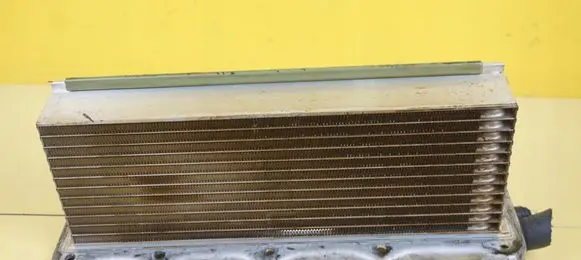 Volkswagen Polo V 6R Intercooler radiator 04E145749B CJZ