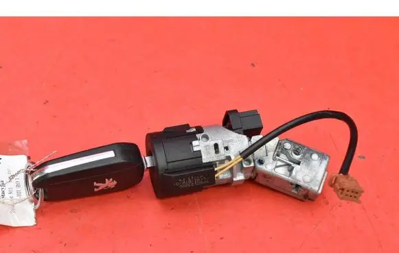 Peugeot 301 Ignition lock 9663123280
