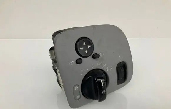 Mercedes-Benz C W203 Light switch A2035450604 24406574726 04058516
