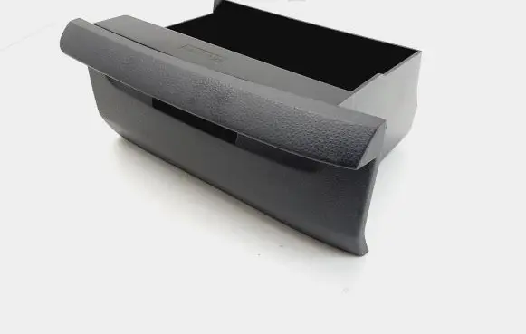 Volkswagen Amarok Glove box central console 