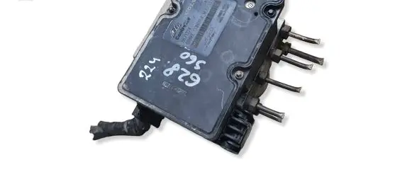 Volvo V70 ABS Pump 8671224 P08671223