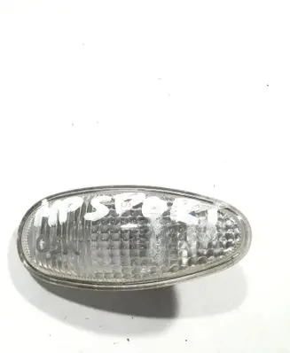 Mitsubishi Pajero Sport I Front fender indicator light E130510 1132229