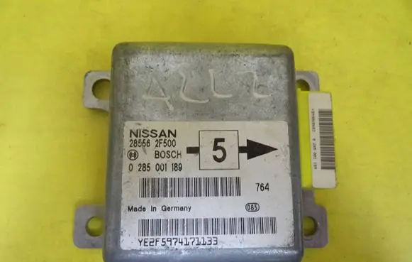 Nissan Primera Airbag control unit/module 0285001189 285562F500