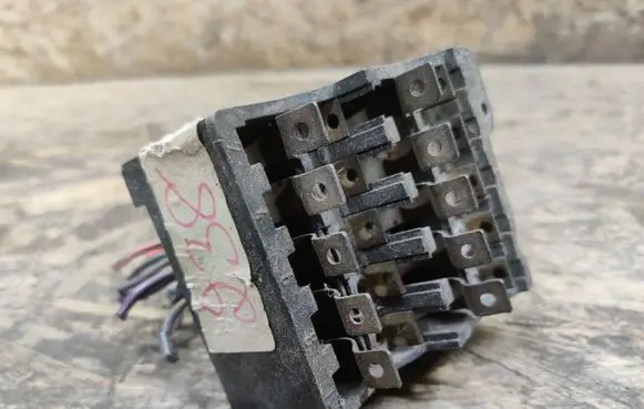 Mercedes-Benz S W116 Fuse module