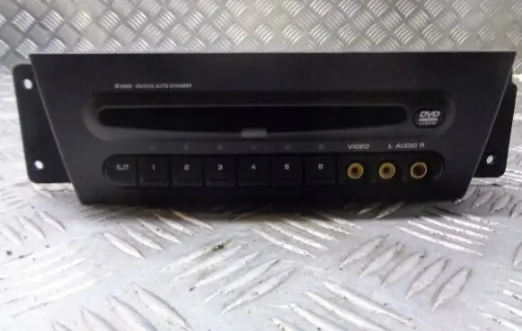 Chrysler Pacifica CD/DVD changer P04685908AF
