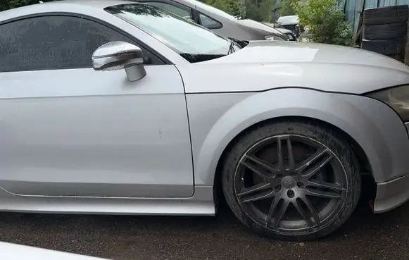 Audi TT TTS Mk2 Front quarter panel 8J7817362B 8J0809246F