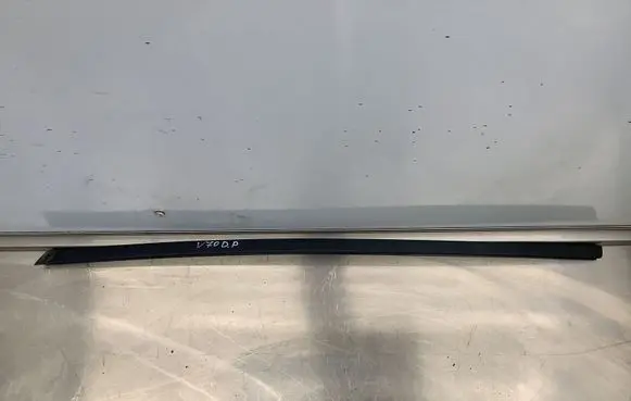 Volvo V70 Windshield trim 31214493