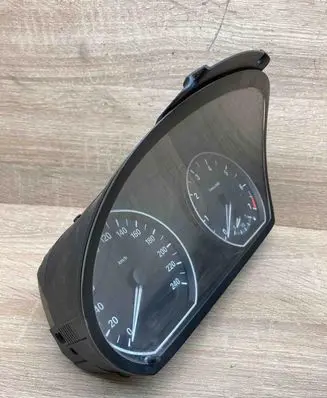 BMW 1 E81 E87 Speedometer (instrument cluster) 9187038 918703801 LHD