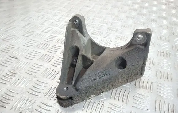 Audi A6 S6 C4 4A Engine mounting bracket 4A0199353A