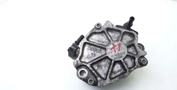 Citroen C4 Aircross Vacuum pump 9684786780