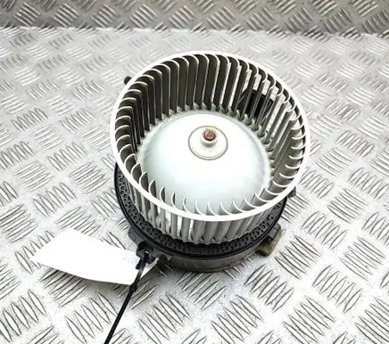 BMW 5 G30 G31 G38 Heater fan/blower 6836882 F011500123