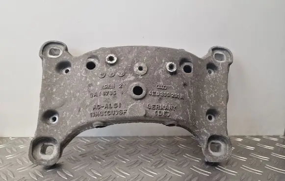 Audi A8 S8 D3 4E Gearbox mounting bracket 4E0399231N