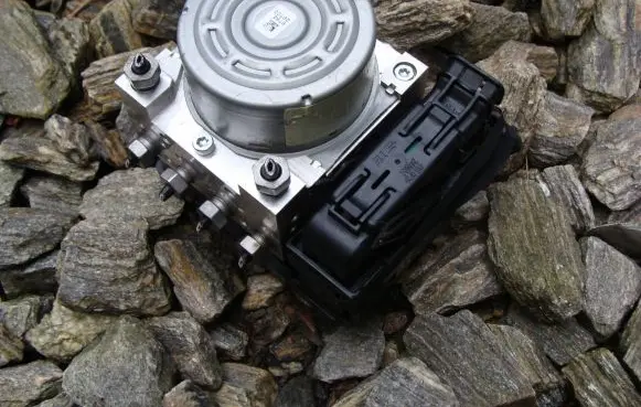 Ford Puma ABS Pump M1BC-2B373-CB