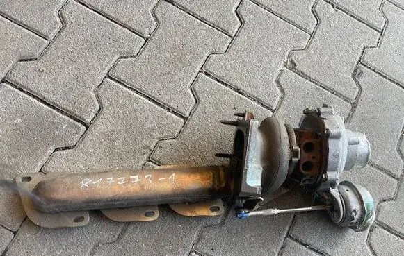 Mercedes-Benz CLS C218 X218 Turbo 817773-1-KG