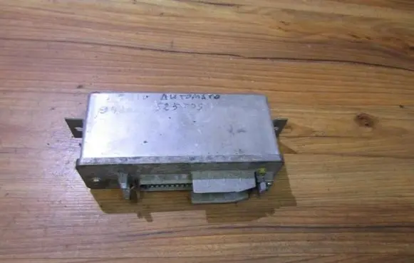 BMW 5 E34 ABS control unit/module 0265103047 46307833