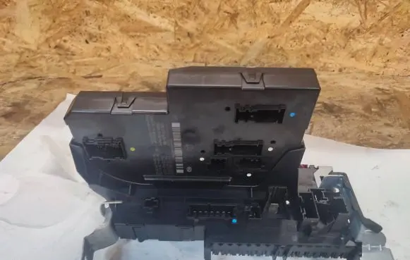 Mercedes-Benz E W212 SAM control unit 2129060005 5DK00962088 2129012304