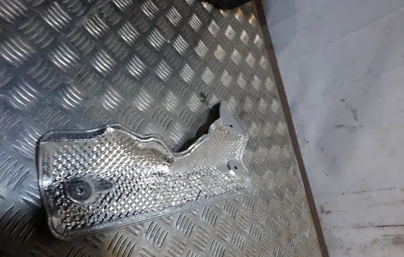 BMW 6 F12 F13 Heat shield in engine bay 7185200