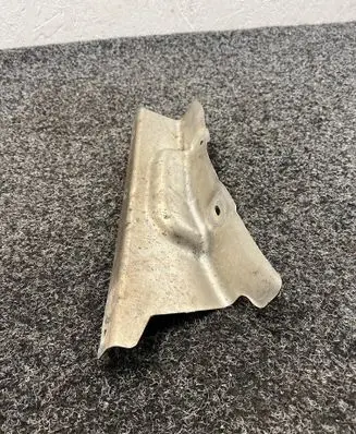 BMW M5 Heat shield in engine bay 7202854