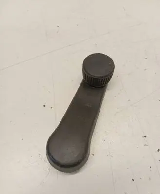 Volkswagen Transporter - Caravelle T4 Front door window winding handle 1H0837581B