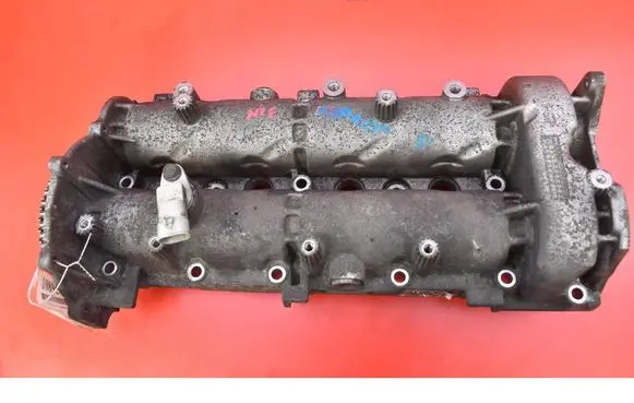 Opel Astra H Rocker cam cover 55204918