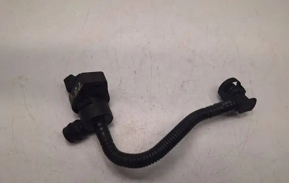BMW 3 E90 E91 Breather/breather pipe/hose 7530264 13907530264 7512581