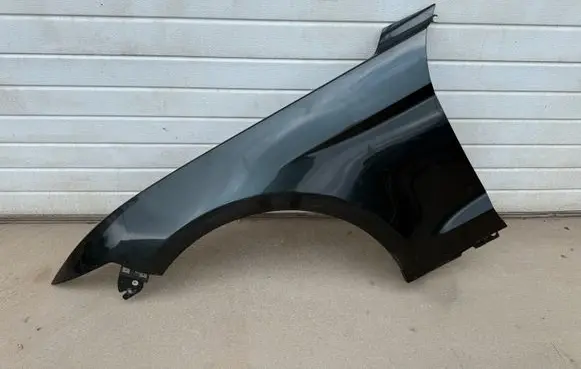 Ford Mustang VI Fender