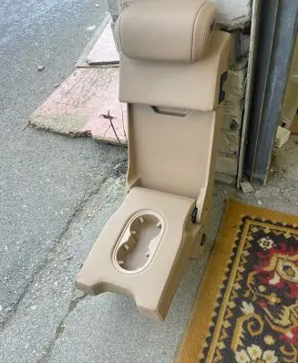 Porsche Macan (95B) Rear seat 