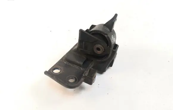 Toyota Auris 150 Engine mount bracket