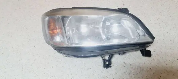 Opel Zafira A Headlight/headlamp 89100055