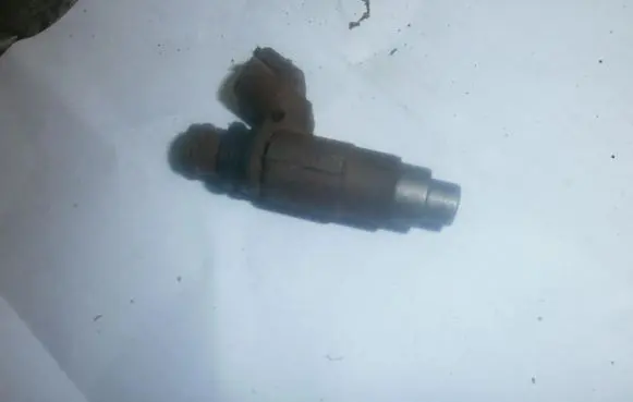 Mazda 626 Fuel injector 78098xs