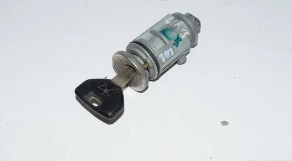 Chrysler Cirrus Ignition lock