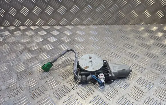 Subaru Forester SG Rear door window regulator motor 701200