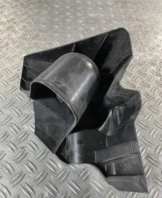 Renault Trafic III (X82) Air intake duct part 960155230R