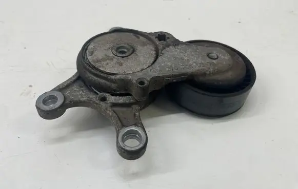 Mercedes-Benz CLA C117 X117 W117 Generator/alternator belt tensioner A2702000370