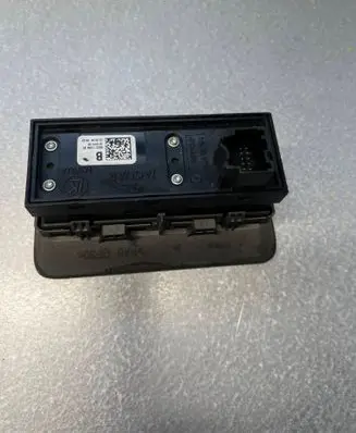 Fog light switch