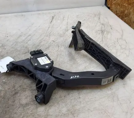 KIA Optima Accelerator throttle pedal KZ0031C2T110