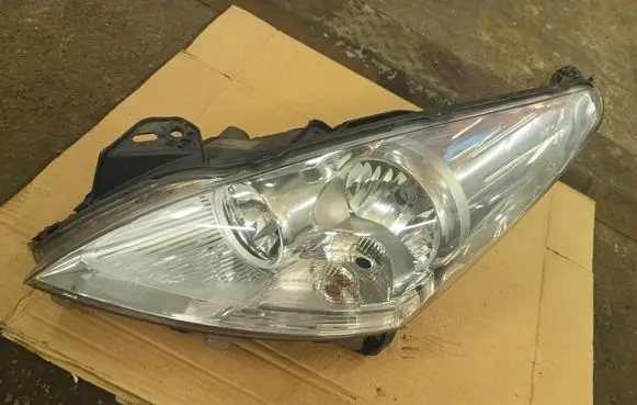 Peugeot 5008 Headlight/headlamp 89903340 043784